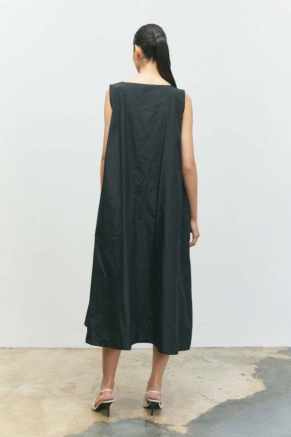 BIZE Sleeveless Taffeta Dress